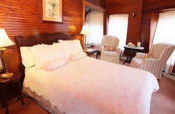 The Washington Irving Inn Tannersville Esterno foto
